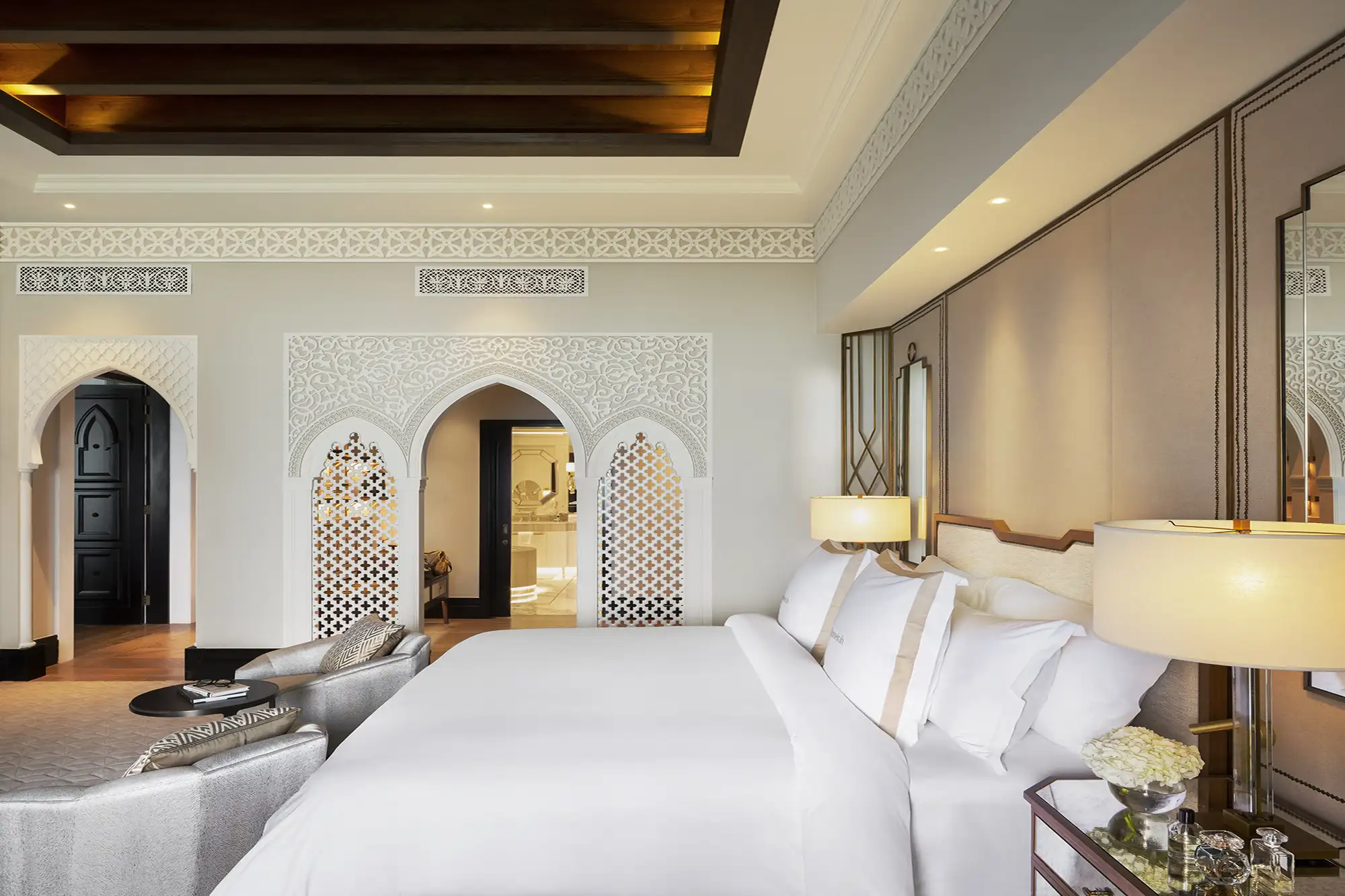 ISG Middle East - Madinat Jumeirah Mina Al Salam Royal Suite Bedroom 3